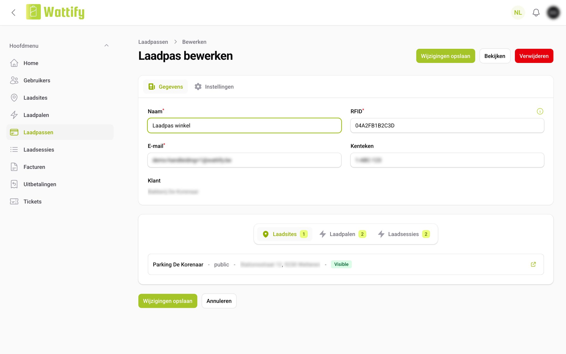 Екранът за редактиране на карта за зареждане с новото име Laadpas winkel в полето Име